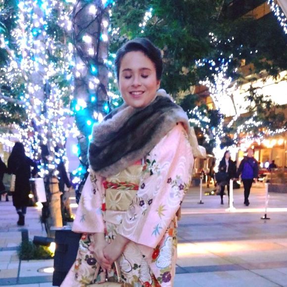 Meet your Posher, Emily - Picture 1 of 1